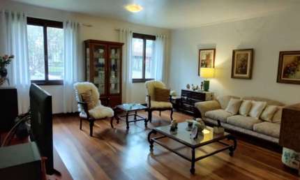 Casa com 3 quartos à venda na Rua Doutor João Simplício Alves de Carvalho, 515, Vila Ipiranga, Porto Alegre, 330 m2 por R$ 1.700.000