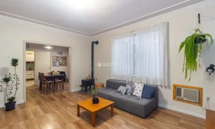 Apartamento com 3 quartos à venda na rua giordano bruno, 103, rio branco, porto alegre, 123 m2 por r$ 465.000
