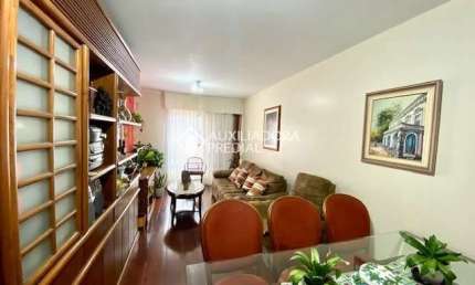 Apartamento com 3 quartos à venda na Avenida Cristóvão Colombo, 3658, Floresta, Porto Alegre, 107 m2 por R$ 620.000