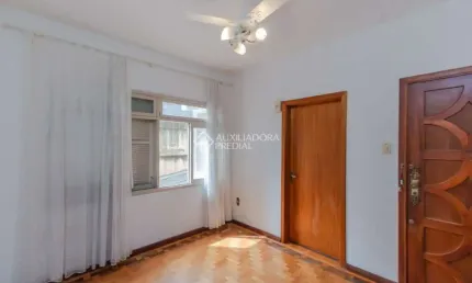 Apartamento com 2 quartos à venda na rua marechal floriano peixoto, 501, centro histórico, porto alegre, 70 m2 por r$ 266.000