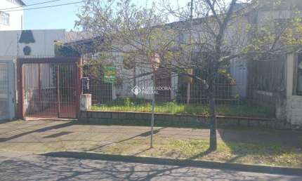 Terreno à venda na Avenida Grécia, 626, Passo da Areia, Porto Alegre, 240 m2 por R$ 499.000