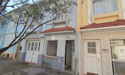Casa com 3 quartos à venda na rua são carlos, 578, floresta, porto alegre, 216 m2 por r$ 780.000