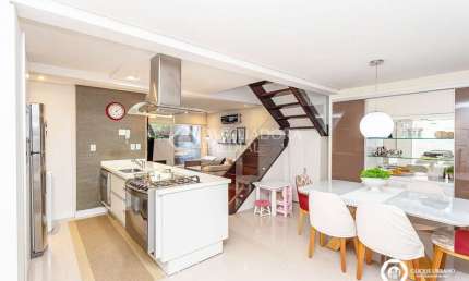 Casa em condomínio fechado com 3 quartos à venda na Rua Conselheiro Xavier da Costa, 3428, Ipanema, Porto Alegre, 159 m2 por R$ 850.000