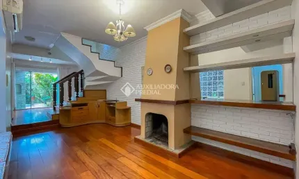 Casa em condomínio fechado com 3 quartos à venda na rua miguel tostes, 706, rio branco, porto alegre, 198 m2 por r$ 1.100.000