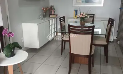 Apartamento com 2 quartos à venda na Avenida Cinco de Novembro, 374, Teresópolis, Porto Alegre, 74 m2 por R$ 450.000