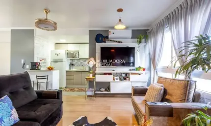 Apartamento com 3 quartos à venda na Rua Jerônymo Zelmanovitz, 100, São Sebastião, Porto Alegre, 67 m2 por R$ 735.000