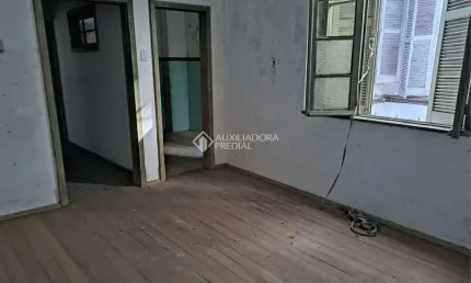 Apartamento com 3 quartos à venda na Rua Duque de Caxias, 1294, Centro Histórico, Porto Alegre, 82 m2 por R$ 159.000