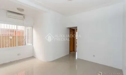 Apartamento com 3 quartos à venda na Rua Marquês do Pombal, 741, Moinhos de Vento, Porto Alegre, 71 m2 por R$ 345.000