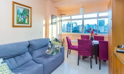 Apartamento com 2 quartos à venda na Rua Ernesto Alves, 174, Floresta, Porto Alegre, 68 m2 por R$ 275.000