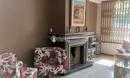 Casa com 3 quartos à venda na Avenida General Barreto Viana, 460, Chácara das Pedras, Porto Alegre, 330 m2 por R$ 1.850.000