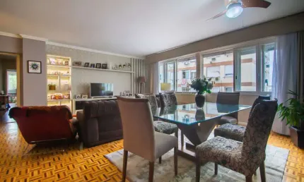 Apartamento com 3 quartos à venda na Rua Garibaldi, 891, Independência, Porto Alegre, 168 m2 por R$ 930.000