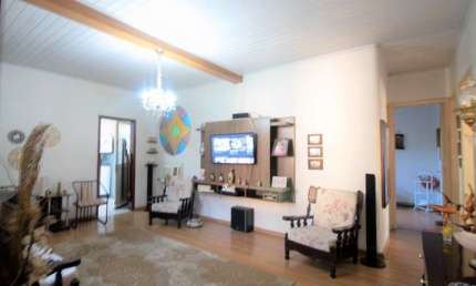 Casa com 3 quartos à venda na Rua São Nicolau, 1277, Santa Maria Goretti, Porto Alegre, 200 m2 por R$ 500.000