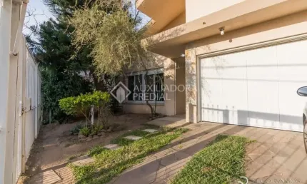 Casa em condomínio fechado com 4 quartos à venda na Rua Walt Disney, 25, São Sebastião, Porto Alegre, 260 m2 por R$ 780.000