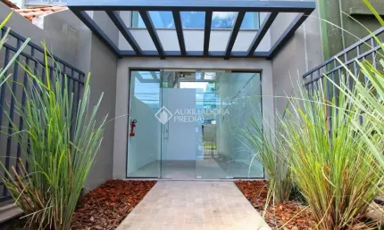 Casa com 2 quartos à venda na rua general caldwell, 1174, menino deus, porto alegre, 72 m2 por r$ 499.000