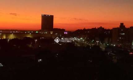 Cobertura com 3 quartos à venda na Rua Butuí, 390, Cristal, Porto Alegre, 207 m2 por R$ 880.000