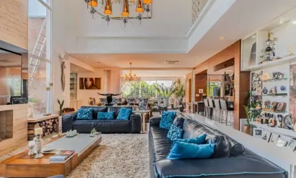 Casa em condomínio fechado com 4 quartos à venda na Avenida Juca Batista, 8000, Hípica, Porto Alegre, 510 m2 por R$ 4.950.000