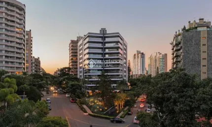 Apartamento com 4 quartos à venda na Rua Comendador Rheingantz, 909, Auxiliadora, Porto Alegre, 509 m2 por R$ 10.932.000