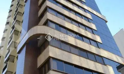 Apartamento com 3 quartos à venda na Avenida Luiz Manoel Gonzaga, 188, Petrópolis, Porto Alegre, 248 m2 por R$ 3.900.000