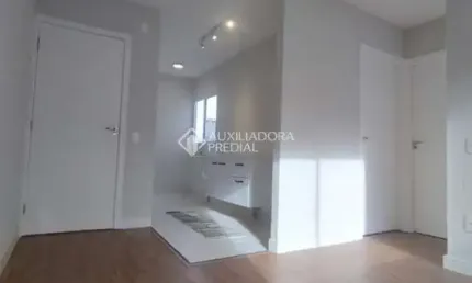 Apartamento com 2 quartos à venda na Rua Sabino Pereira Nunes, 932, Restinga, Porto Alegre, 40 m2 por R$ 140.000