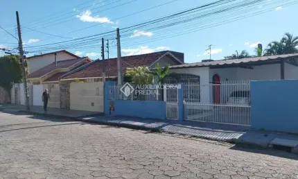 Casa com 3 quartos à venda na Rua Esaú Pereira da Silva, 88, Santa Mônica, Florianópolis, 126 m2 por R$ 1.290.000