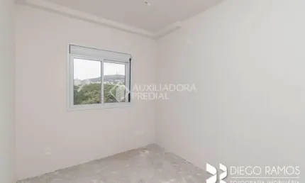 Apartamento com 2 quartos à venda na avenida niterói, 360, medianeira, porto alegre, 57 m2 por r$ 390.000