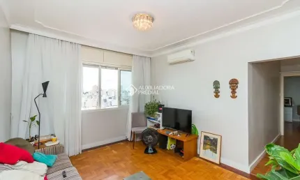 Apartamento com 2 quartos à venda na Avenida Borges de Medeiros, 1141, Centro Histórico, Porto Alegre, 74 m2 por R$ 365.750