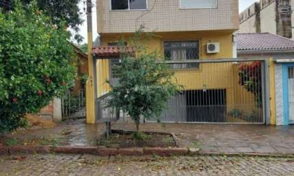 Apartamento com 2 quartos à venda na Rua Teixeira de Freitas, 647, Santo Antônio, Porto Alegre, 60 m2 por R$ 215.000
