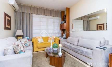 Apartamento com 3 quartos à venda na Rua Duque de Caxias, 910, Centro Histórico, Porto Alegre, 124 m2 por R$ 640.000