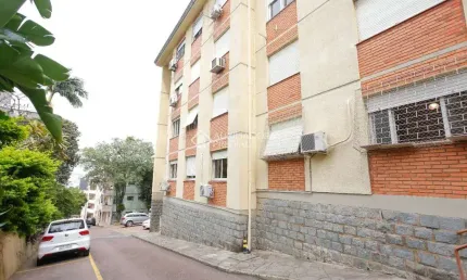 Apartamento com 3 quartos à venda na Rua Professor Álvaro Alvim, 450, Rio Branco, Porto Alegre, 60 m2 por R$ 250.000