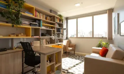 Sala comercial à venda na Avenida Getúlio Vargas, 1151, Menino Deus, Porto Alegre, 35 m2 por R$ 365.000
