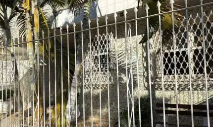 Apartamento com 2 quartos à venda na Rua Comendador Azevedo, 95, Floresta, Porto Alegre, 56 m2 por R$ 200.000