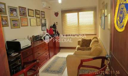 Casa em condomínio fechado com 3 quartos à venda na Rua Padre João Batista Reus, 1040, Camaquã, Porto Alegre, 252 m2 por R$ 920.000