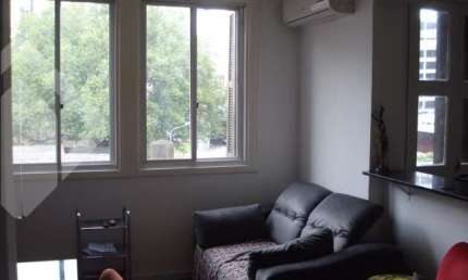 Apartamento com 2 quartos à venda na Avenida Alberto Bins, 724, Centro Histórico, Porto Alegre, 76 m2 por R$ 249.000