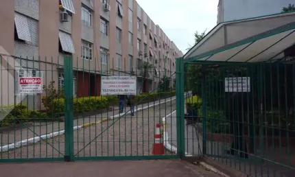 Apartamento com 3 quartos à venda na Rua Eurico Lara, 83, Medianeira, Porto Alegre, 75 m2 por R$ 289.000