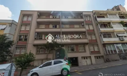 Apartamento com 2 quartos à venda na Rua Santo Antônio, 611, Floresta, Porto Alegre, 107 m2 por R$ 390.000