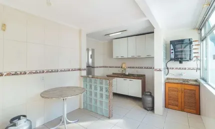Apartamento com 3 quartos à venda na avenida coronel lucas de oliveira, 2470, petrópolis, porto alegre, 97 m2 por r$ 310.000