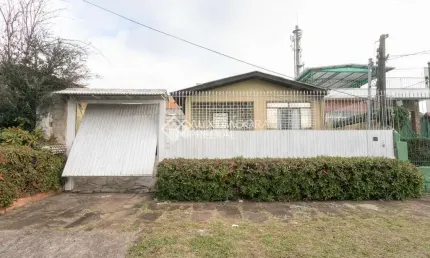 Casa com 2 quartos à venda na Rua Sílvio Romero, 323, Partenon, Porto Alegre, 217 m2 por R$ 637.000
