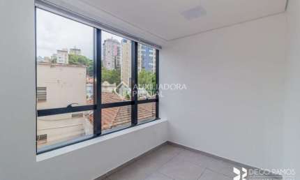 Sala comercial à venda na Rua Ramiro Barcelos, 685, Floresta, Porto Alegre, 43 m2 por R$ 330.000