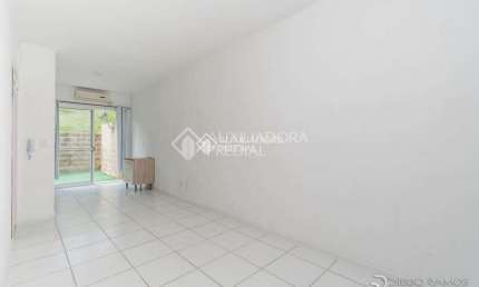 Casa em condomínio fechado com 2 quartos à venda na Acesso Terra Nova, 5701, Terra Nova, Alvorada, 51 m2 por R$ 210.000