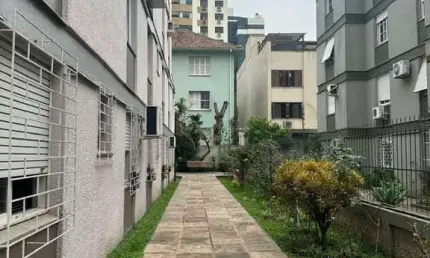 Apartamento com 2 quartos à venda na Rua Botafogo, 631, Menino Deus, Porto Alegre, 49 m2 por R$ 220.000