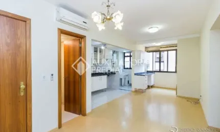 Apartamento com 2 quartos à venda na rua itapitocaí, 30, cristal, porto alegre, 58 m2 por r$ 390.000