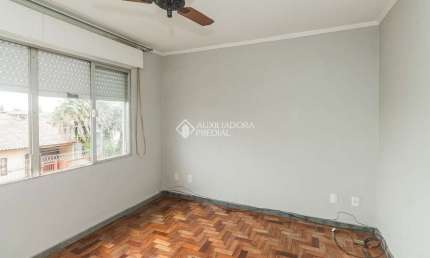 Apartamento com 2 quartos à venda na Rua Vieira da Silva, 110, Sarandi, Porto Alegre, 65 m2 por R$ 280.000