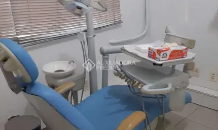 Sala comercial à venda na avenida cristóvão colombo, 398, floresta, porto alegre, 39 m2 por r$ 240.000