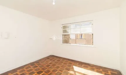 Apartamento com 2 quartos à venda na Rua Leão XIII, 24, Cidade Baixa, Porto Alegre, 80 m2 por R$ 230.000