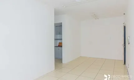 Sala comercial à venda na rua chaves barcelos, 36, centro histórico, porto alegre, 45 m2 por r$ 252.390