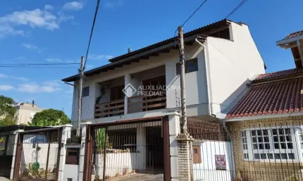 Casa com 3 quartos à venda na rua walter kaufmann, 135, jardim itu sabará, porto alegre, 280 m2 por r$ 850.000