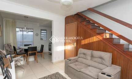 Casa em condomínio fechado com 2 quartos à venda na Avenida José Aloísio Filho, 889, Humaitá, Porto Alegre, 70 m2 por R$ 329.900