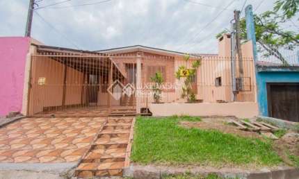 Casa com 2 quartos à venda na Rua Espir Rivaldo, 105, Morro Santana, Porto Alegre, 60 m2 por R$ 399.000