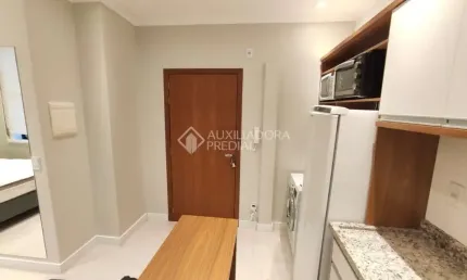 Apartamento com 1 quarto à venda na avenida borges de medeiros, 417, centro histórico, porto alegre, 23 m2 por r$ 195.000