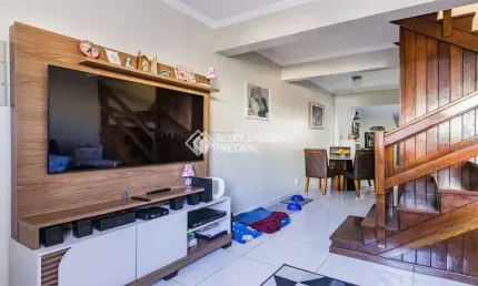 Casa em condomínio fechado com 2 quartos à venda na avenida josé aloísio filho, 889, humaitá, porto alegre, 69 m2 por r$ 329.900
